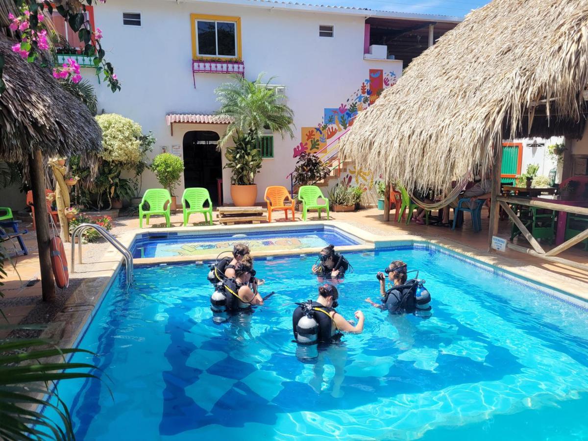 Divanga Hostel And Diving Taganga Exterior photo